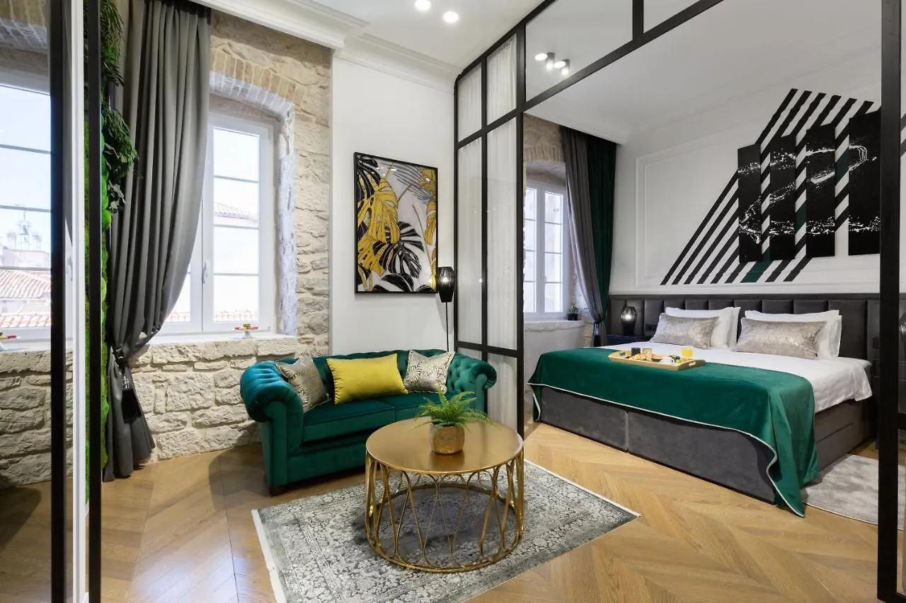DeZign Superior Apartments&Rooms Zadar 4*,